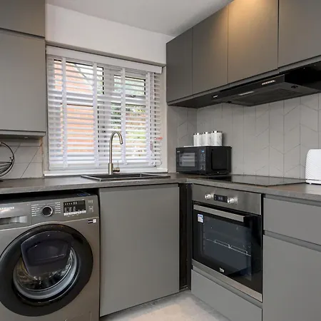 Holiday home Pass The Keys Eden Gardens - Couples' With Parking *